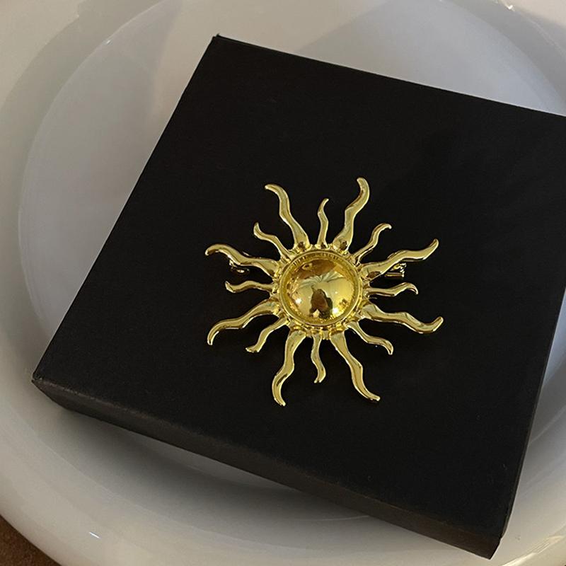 Einfache goldene Sonnengott-Brosche für Damen Herren Mantel-Accessoires Weibliche Vintage-Broschen Schmuck-Accessoires Geschenk