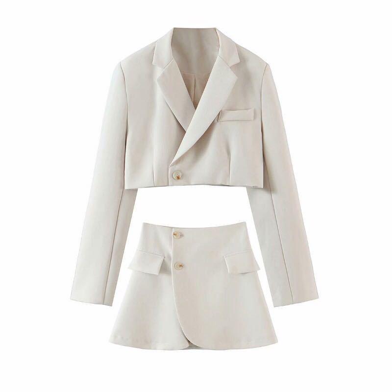 Trendy Spring & Autumn Women's Short-Sleeve Suit Jacket + High-Waist Pocket Skirt