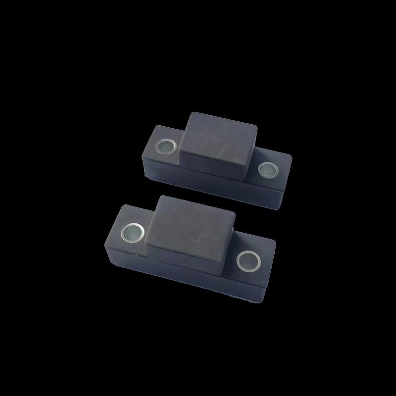 Dongfeng Mengshi EQ2050 Engine Hood Side Buffer Block