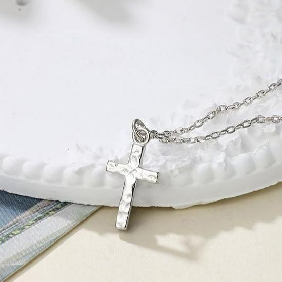 Elegant European & American Temperament Cross Necklace for Women - Exquisite, Personalized, & Fashionable
