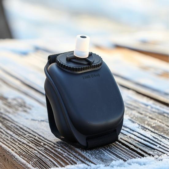 220ML Sportovní láhev na vodu na zápěstí se slámkou Nepropustná Přenosná Lehká Venkovní Cyklistika Fitness Cestování Nastavitelný náramek Stlačitelný nápojový pohárek