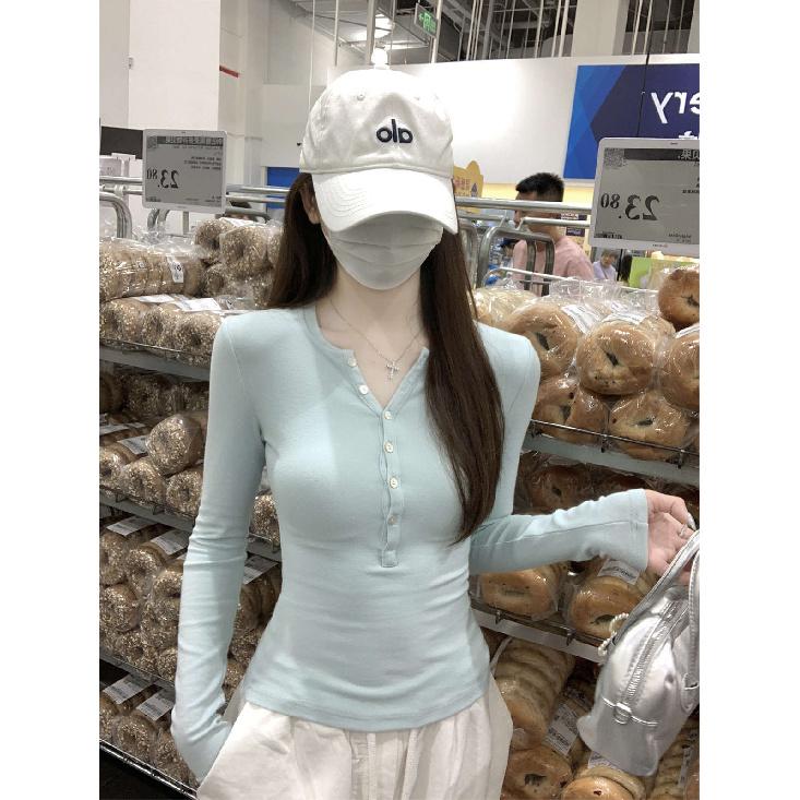Buttoned half-open collar, regular shoulder, long-sleeve T-shirt for women, 2026 new slim-fit inner top