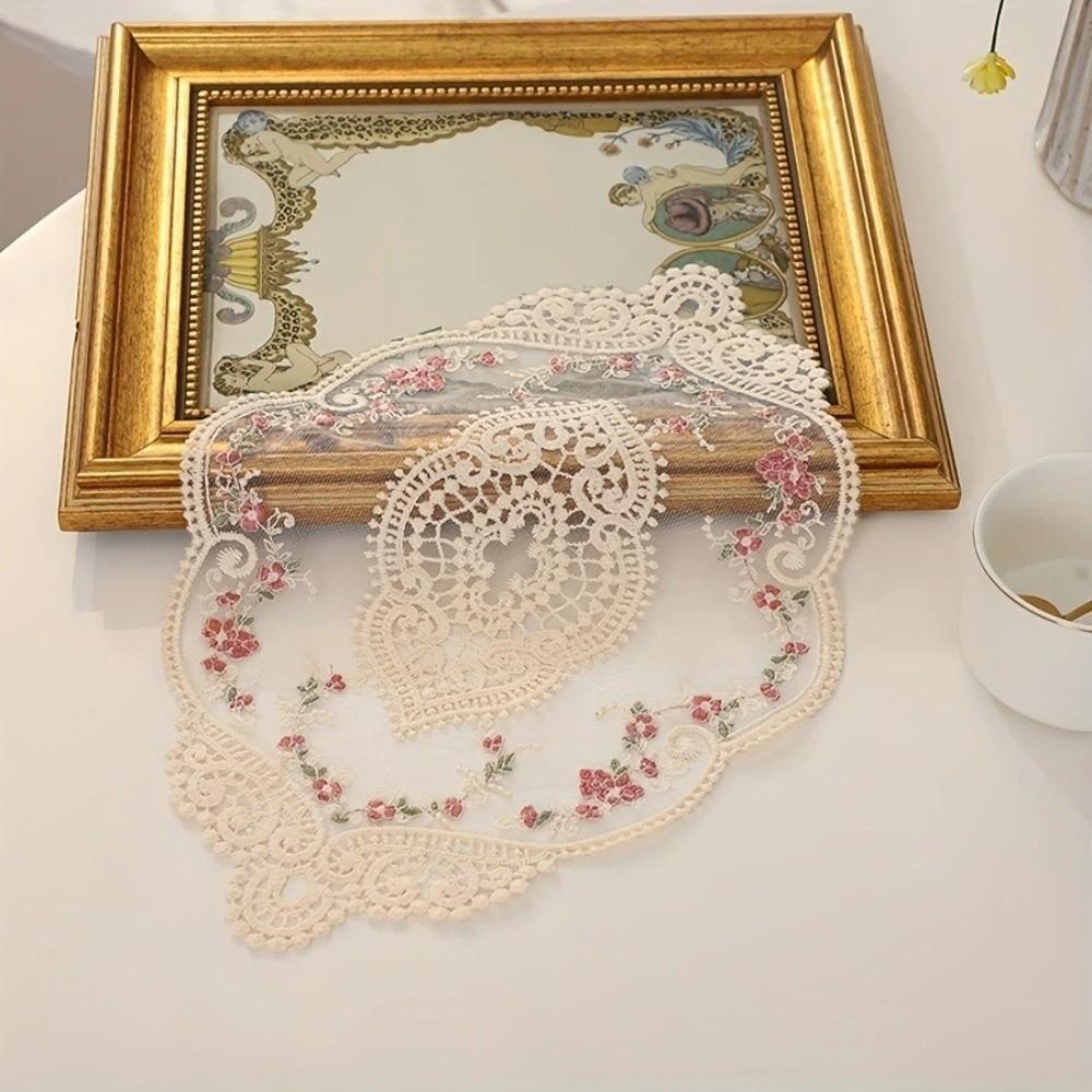 Anti-scald Embroidery Placemat Exquisite Plate Mat Lace Doilies Vintage Lace Coaster Tea Party