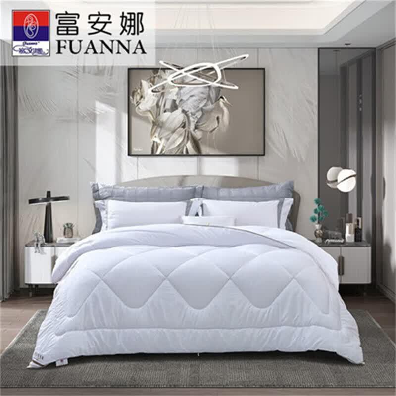FUANNA Four Seasons Comfort Polyester Quilt