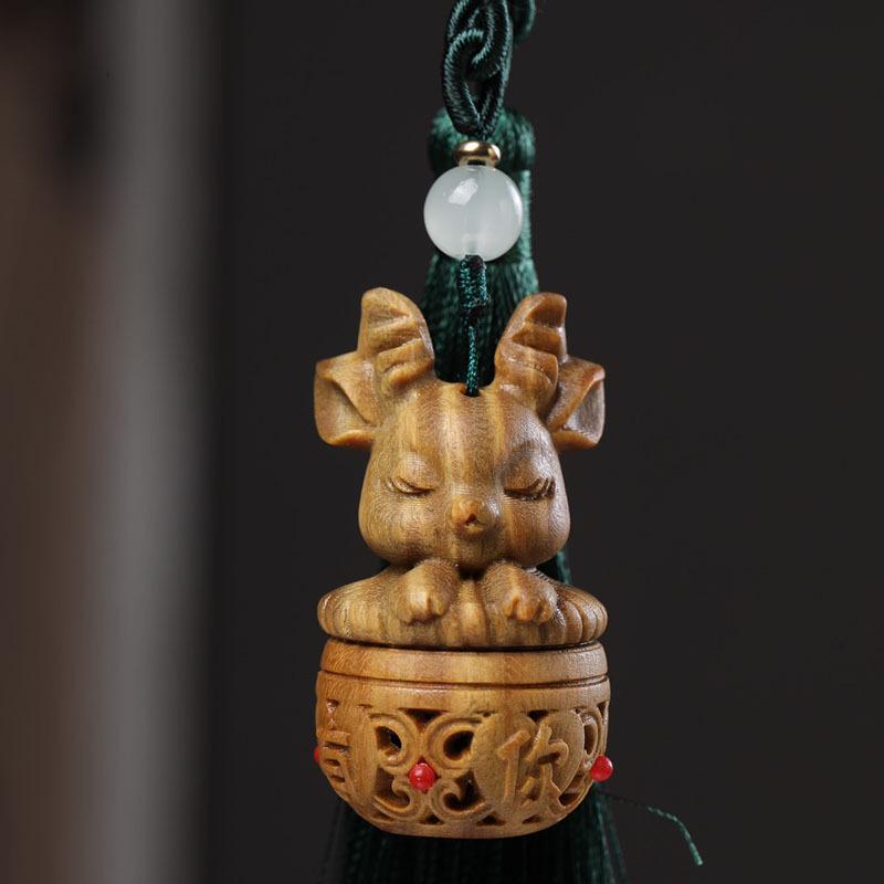Green Sandalwood Deer Incense Diffuser & Pendant Set