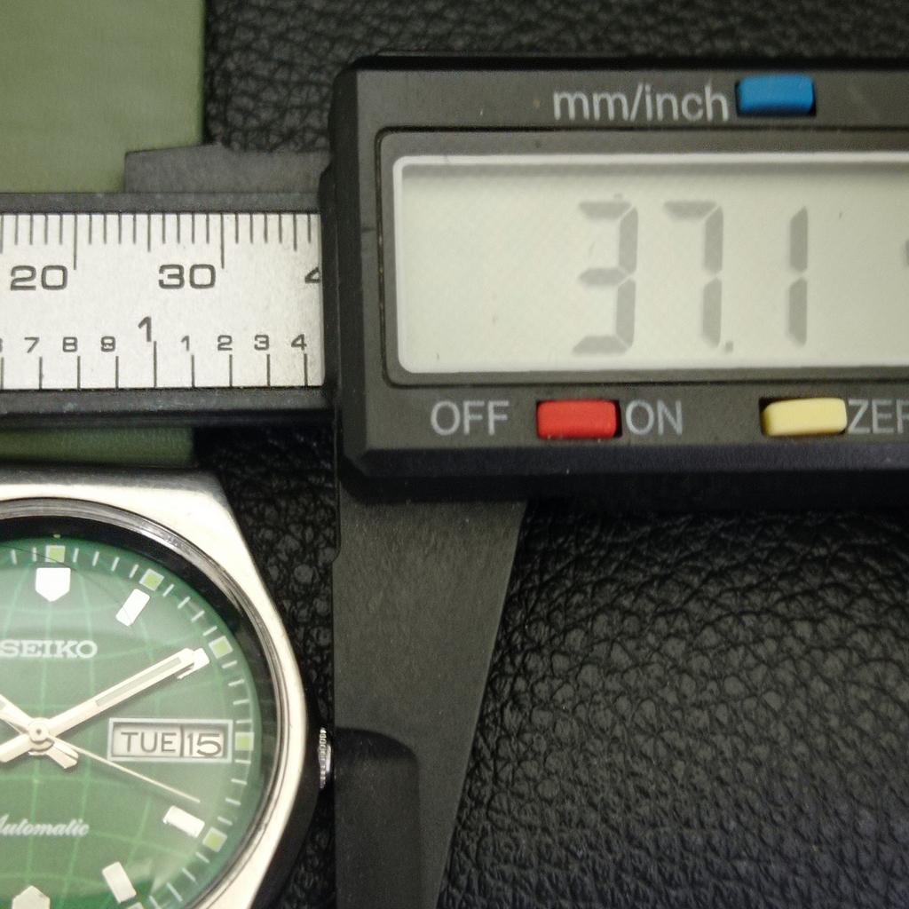 Seiko AUTOMATIC VINTAGE JAPAN 6309A MENS GREEN COLOR DIAL WATCH A701276-5 R206a-a701276