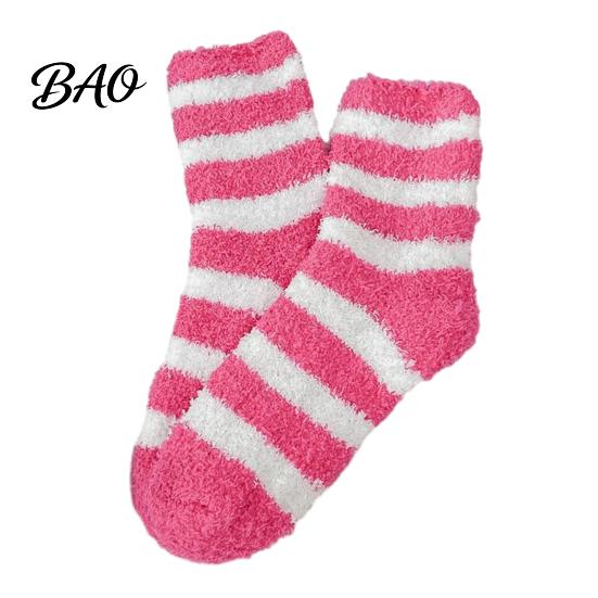 Non Slip Bedtime Socks 1 Pair Women Fuzzy for Valentine's Day, Warm Fluffy Coral Fleece Winter Slipper Socks, Fall Thick Sleeping Gift Holiday House