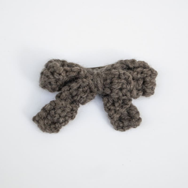 MERRYMOTIVE Fluffy ribbon hairpin (grey)