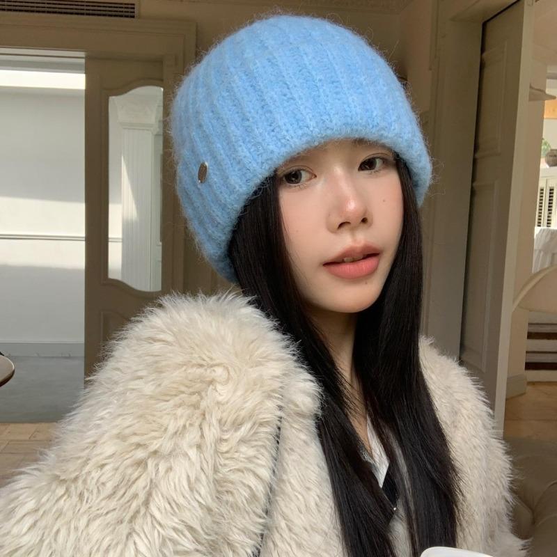 Winter sweet pet! Super white milk blue knitted wool hat couple style big head for face small warm cold hat