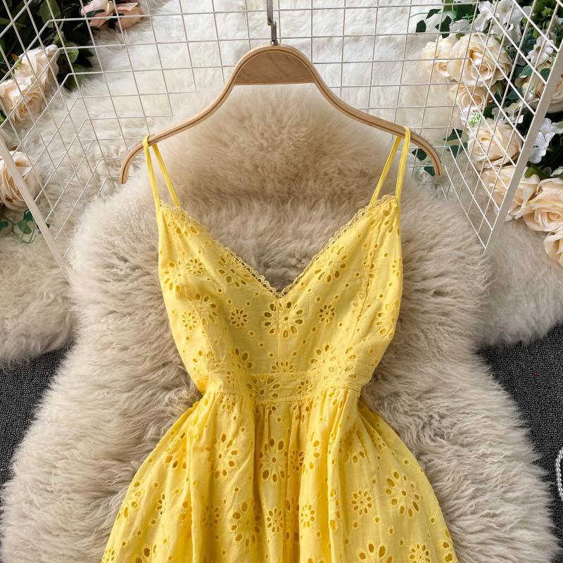 Hollow Floral Sexy Neck Backless Halter Dress Women's Holiday Style Long Dress