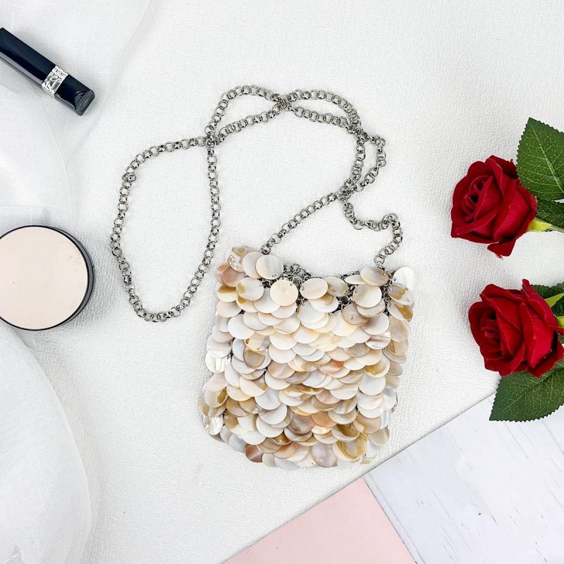 

Summer Vacation Style Shell Pieces Chain Shoulder Crossbody Bag Fairy Style Natural Pearl Sequins Woven Women s Beach Bag слоновая кость