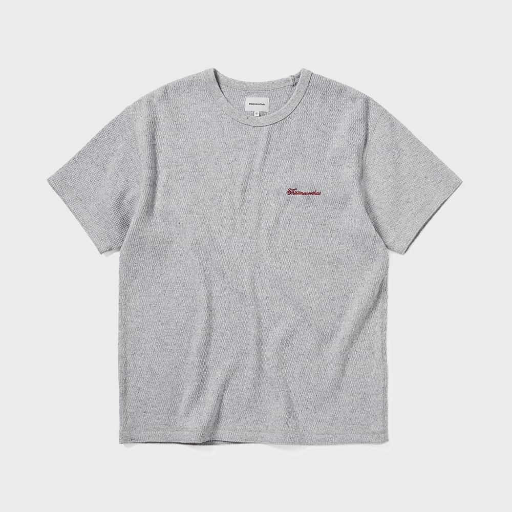 Эта футболка-вафля всегда такая, серо-лиловая XL