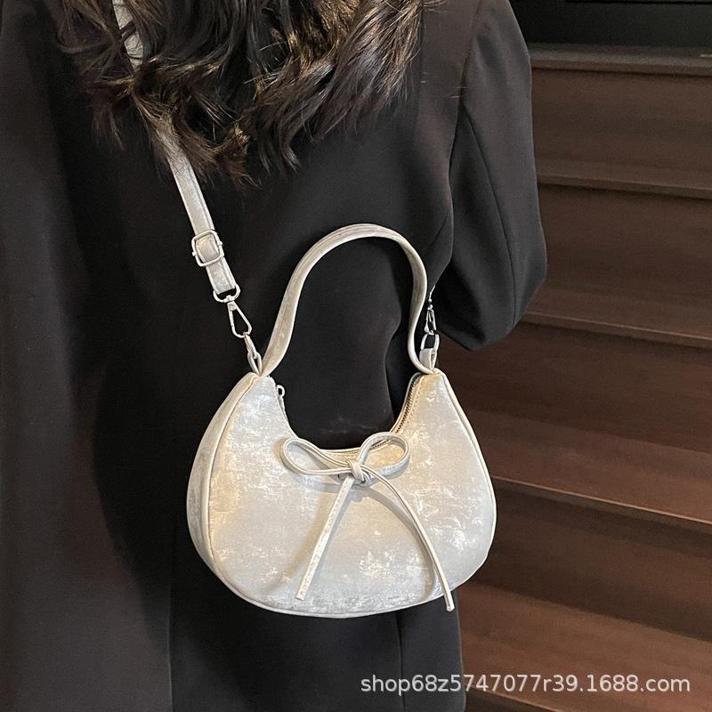 Underarm bag women's 2025 new messenger bag high sense popular casual versatile shoulder bag spring crescent bag
