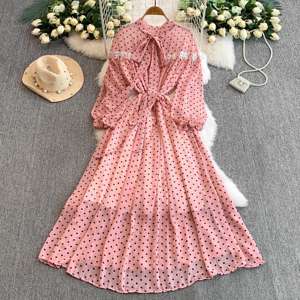 Women's Lace Bow Lantern Sleeve Dress A Summer Waist-cinching and Slimming Dress