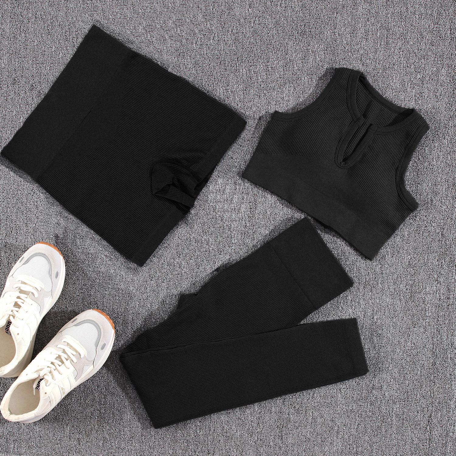 

Жіночий набір із 3 предметів для тренажерного залу, безшовні безшовні спортивні легінси з пуш-апом у смужку з U-подібним вирізом S чорний