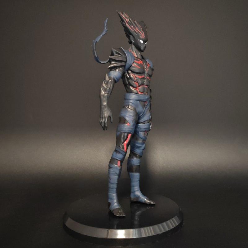 One Punch Man Cosmic Garou Anime Actionfigur Sammlerstatue Schreibtisch PC Gehäuse Dekoration Für Anime Fans Sammlung Display