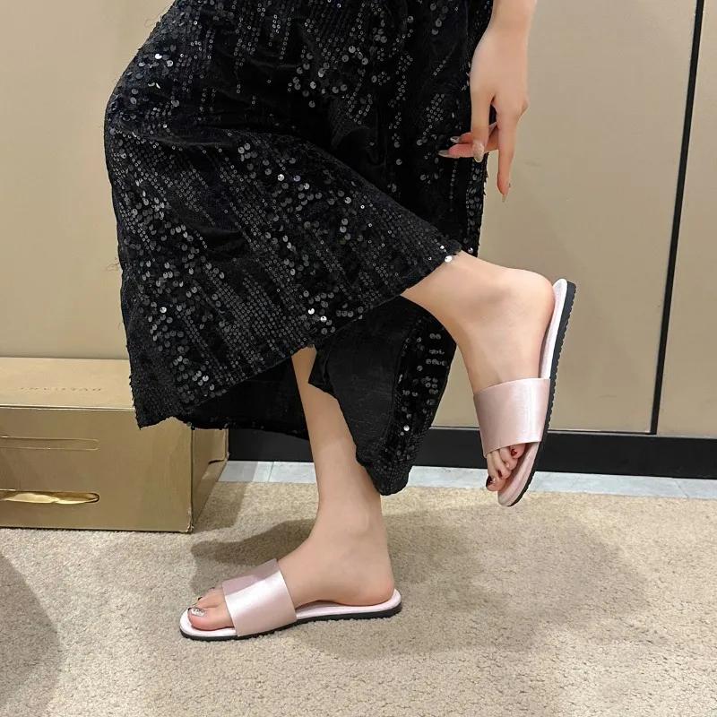 2025 Summer Open Toe Women's Slippers Plus Size Bathroom Slippers Concise Best Seller Light Comfortable Flat Slippers