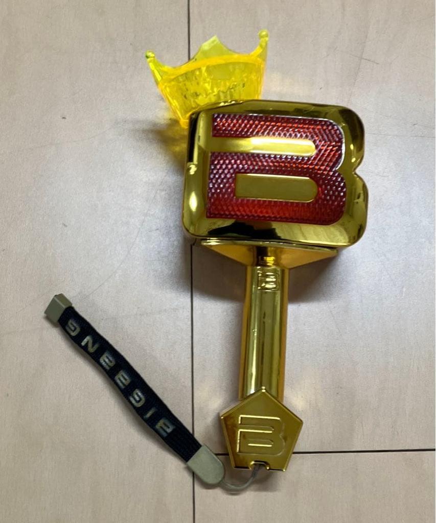 [USED] BIGBANG Official Gold Penlight 10th Anniversary