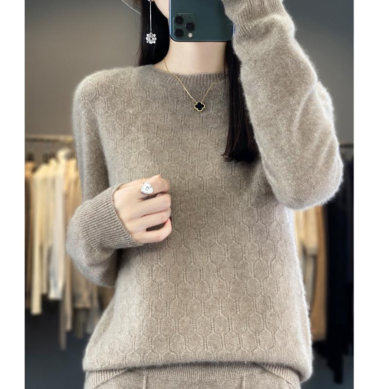 Latest Round Neck Sweater for Women In Autumn and Winter Soft and Warm Cashmere Sweater for Women High-end Base Blouse Hollow Versatile Sweater