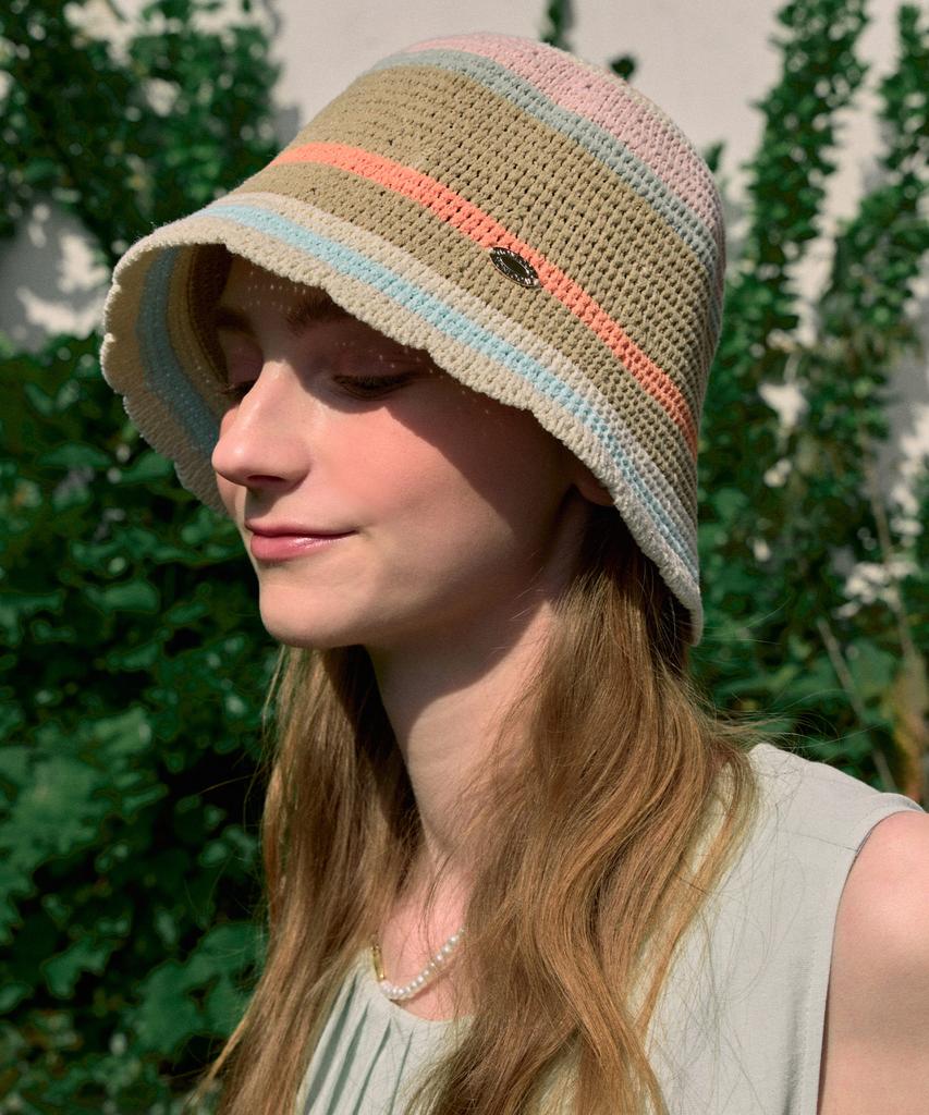 NONLOCAL Ripple Point Mångfärgad Hinkhatt - Beige Multi