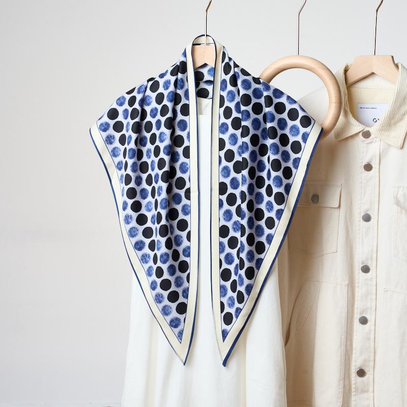 Summer Atmosphere Wearing Headscarf Twill Silk Simulation Silk Cool Diagonal Scarf Cashew Print Women's Triangle Silk Scarf
