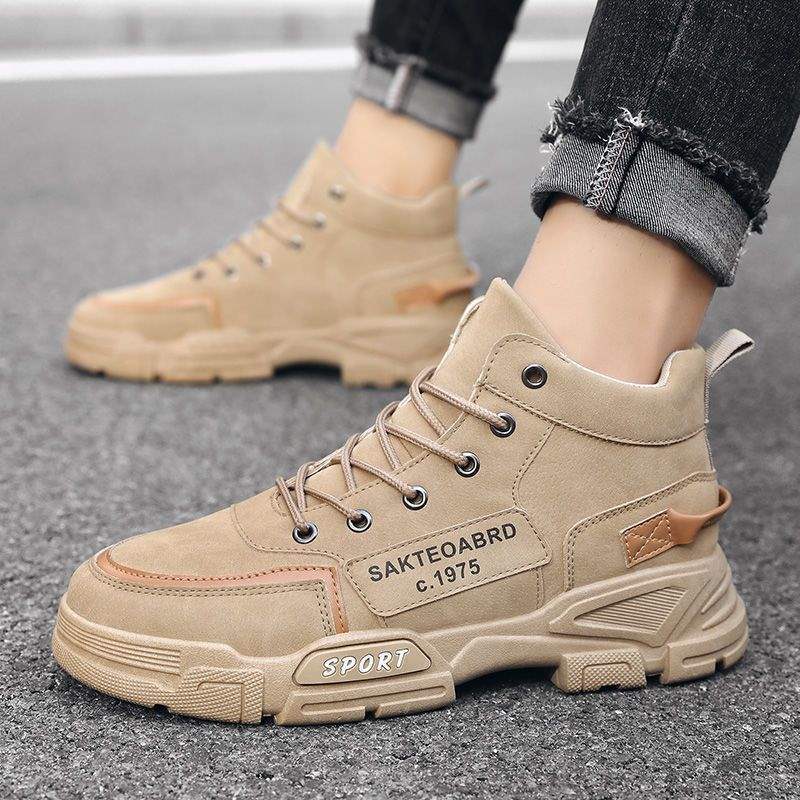 Winter neue Schneestiefel Herren High-Top gefütterte verdickte Baumwollstiefel Britischer Stil vielseitiger Trend Koreanische Version wasserdichte Martin-Stiefel