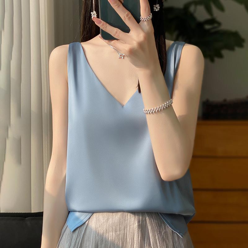 Women's Stylish Satin V-Neck Spaghetti Strap Vest - Sexy Back Inner Layer for Spring/Summer Suits