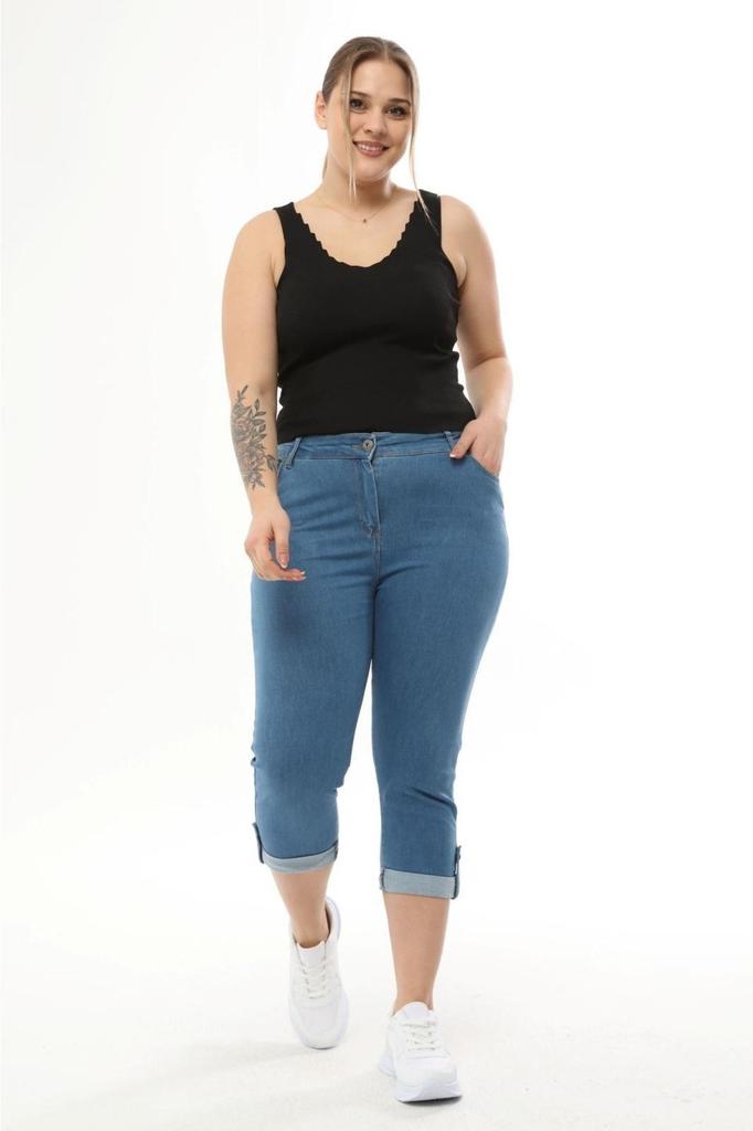 Damenmode Übergröße Shorts & Bermudas Plus Size Jeans Capri mit Schlitz (Taschen- und Stickereidetail)