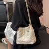 Bucket Bag New Autumn and Winter Fashion Messenger Bag Women's Bag High-end Diamond Chain Shoulder Bag Luggage
