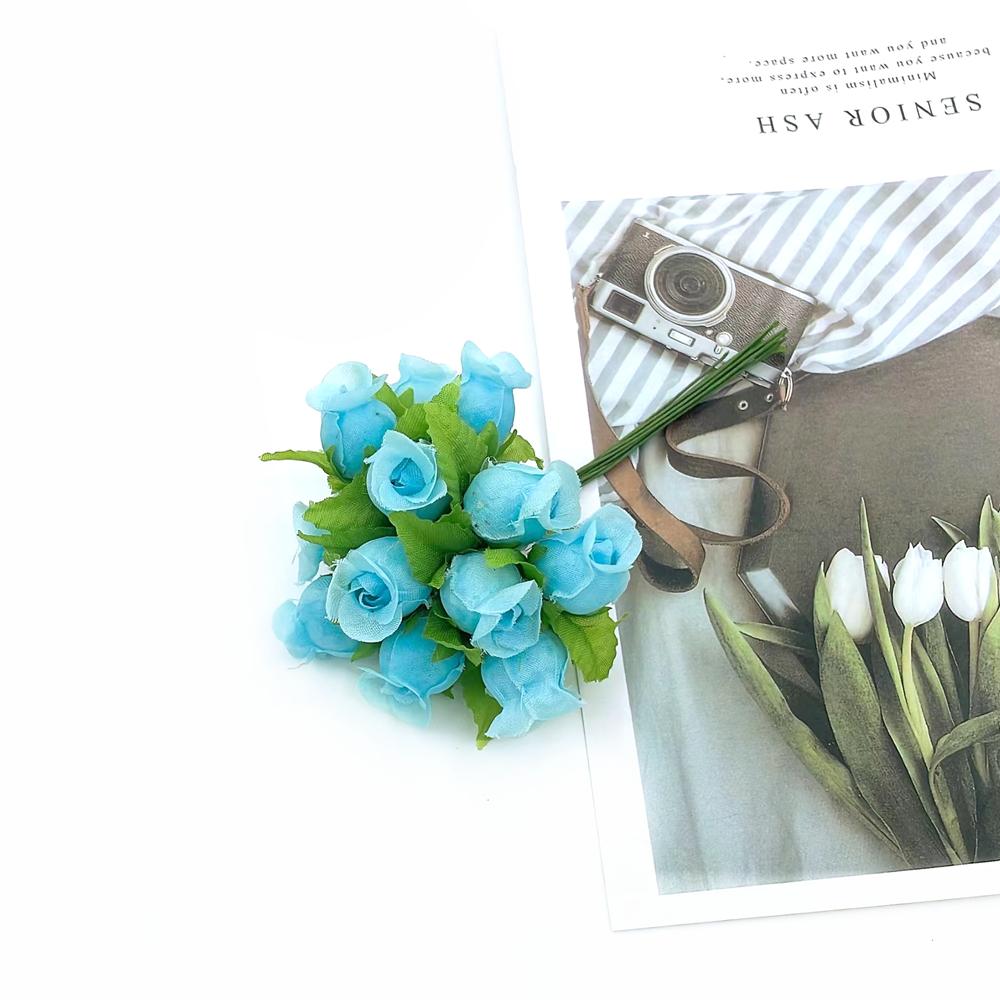 12 pz/lotto Fiori Artificiali Rosa di Seta Mini Bouquet Natale Casa Matrimonio Capodanno Fai da Te Decorazione Scatola Regalo Piante Finte