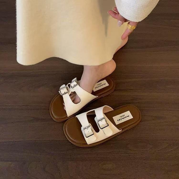 Fashion 2025 New Summer Fashion Open Toe Breathable Women Slippers Outdoor Casual Beach Low Heels Sandals Classical Buckle Slippers