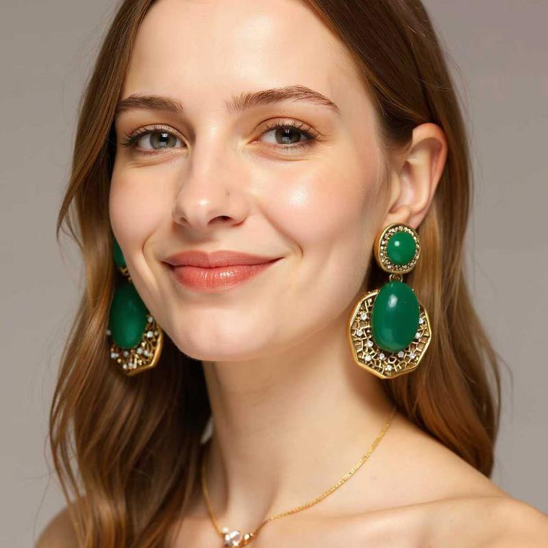 Vintage Emerald Green Teardrop Pendant Unique Drop Earrings Statement Heart-Shaped Earrings Retro Women'S Jewelry Gift