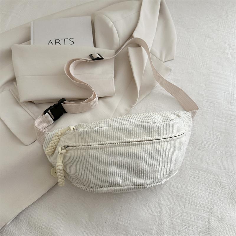 Solid color simple foreign style shoulder messenger bag 2025 autumn new niche versatile ins casual bag breast bag fanny pack