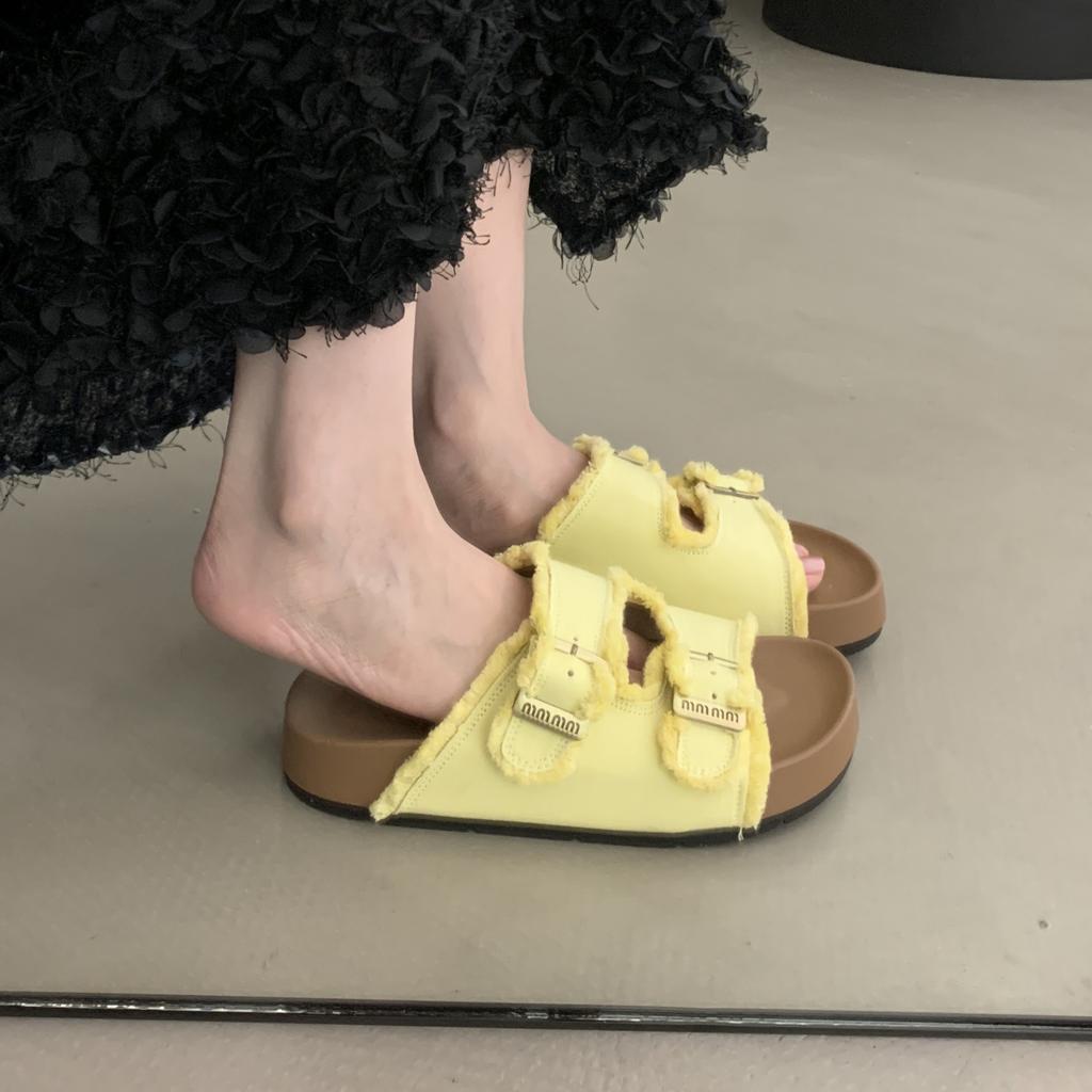 Belt buckle round head leaking toe half slippers women's 2025 summer new outer wear Boken sandals retro casual beach women's shoes