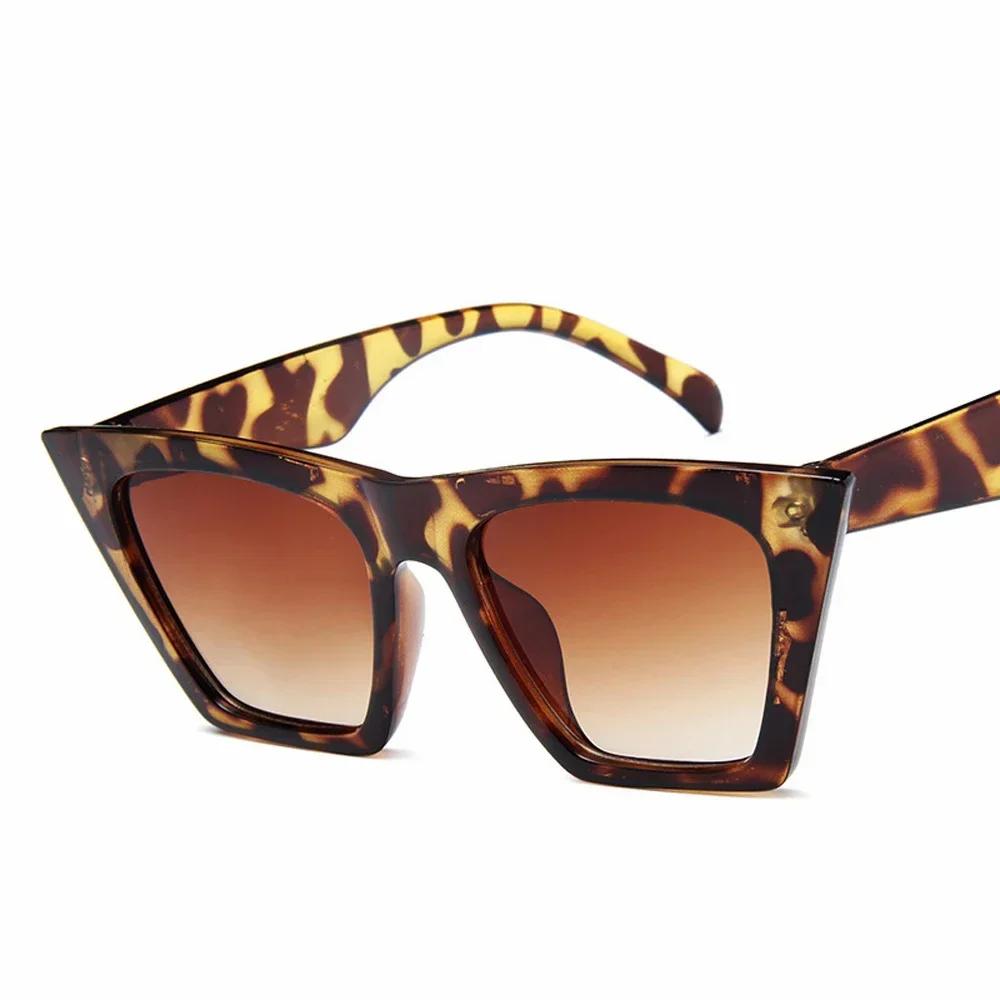 

Female Vintage Stylish Sunglasses Pair Women Fashion Cat Eye Luxury Sun Glasses Classic Shopping Lady Black UV400
