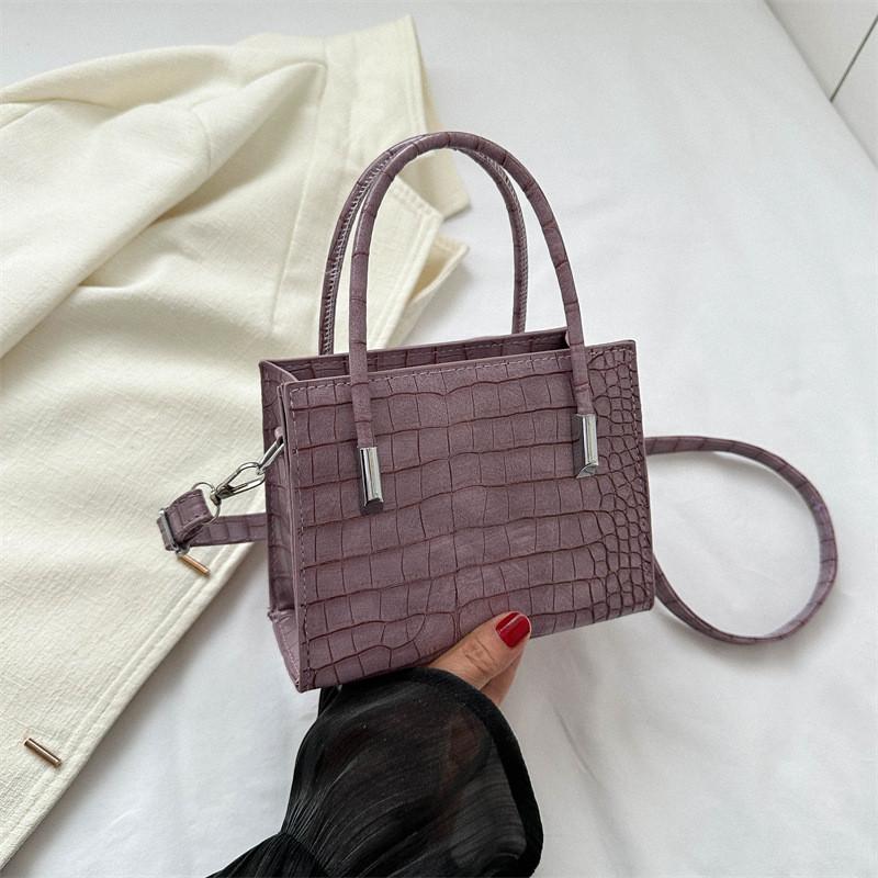 Stylish Summer 2023 Minimalist Shoulder Bag Fashionable Pu Leather Handbag
