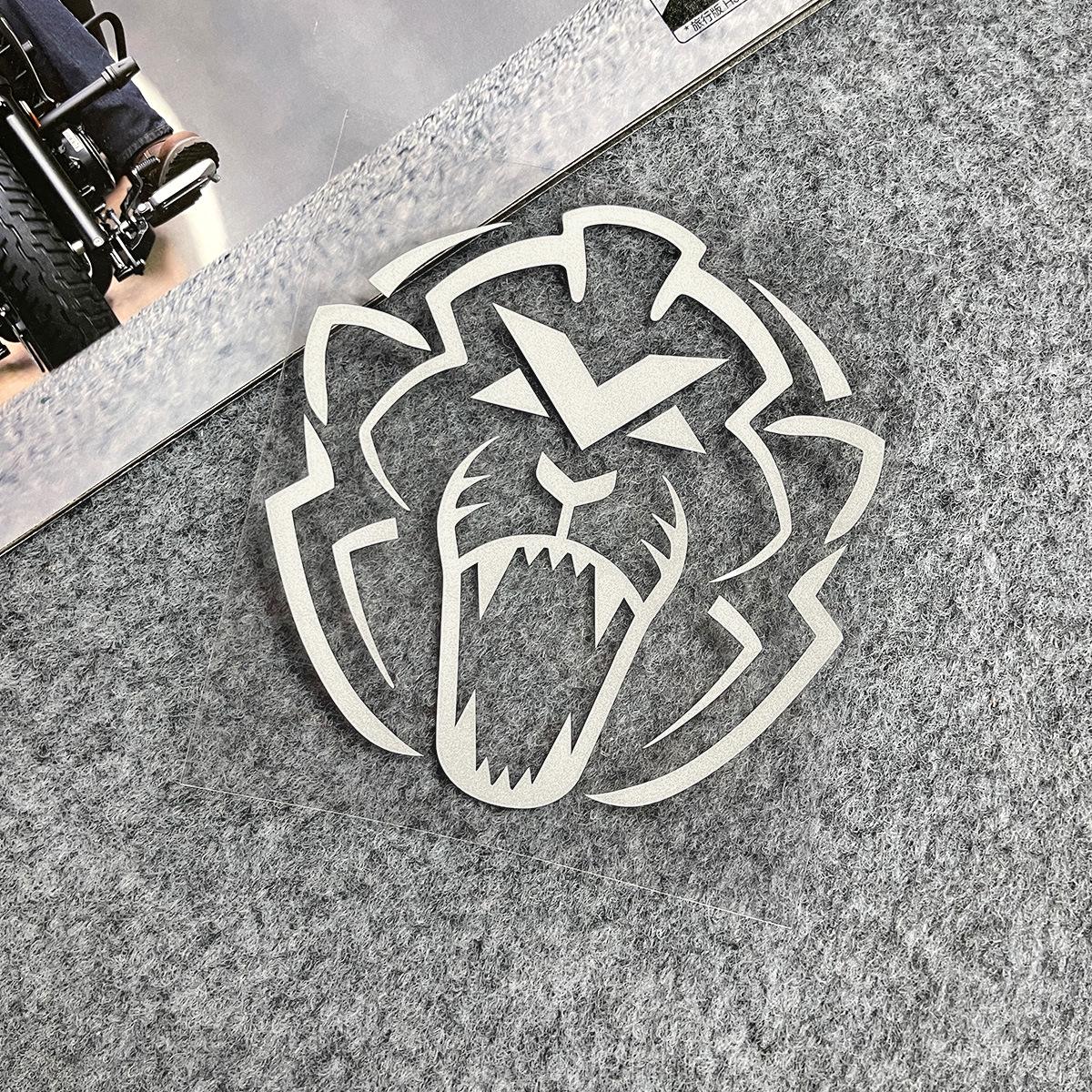 F1-Fahrer Verstappen Logo Wasserdichte Reflektierende Helm- & Autoaufkleber 8cm x 7.6cm