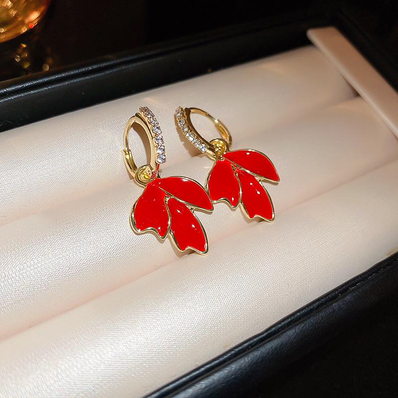 Silver Needle Red Geometric Stud Earrings - Korean Style Fashion Design for Women, High-End Exquisite Ear Jewelry