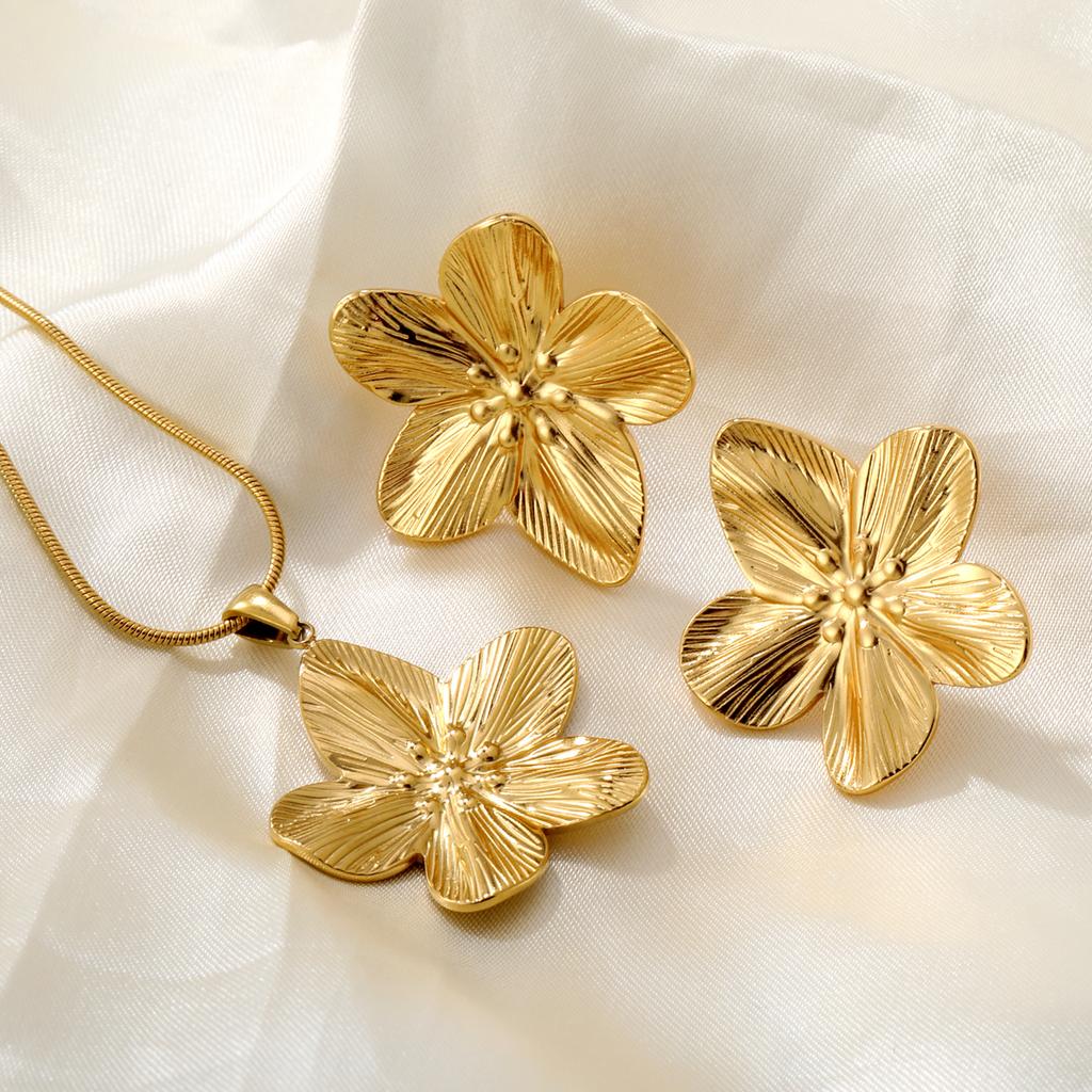 LUXUKISSKIDS 2PC Women's Fashion Trendy Stainless Steel Flower Earrings Necklace Set Gold-Plated Jewellry Party Dressing Gifts