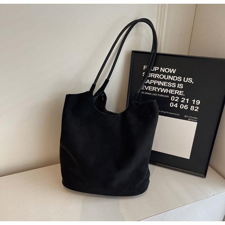 Осенне-зимняя винтажная женская сумка большой емкости из замши — фото 6