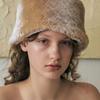 poet me LITTLE FUR MEATEL HAT IN MOCHA POWDERY