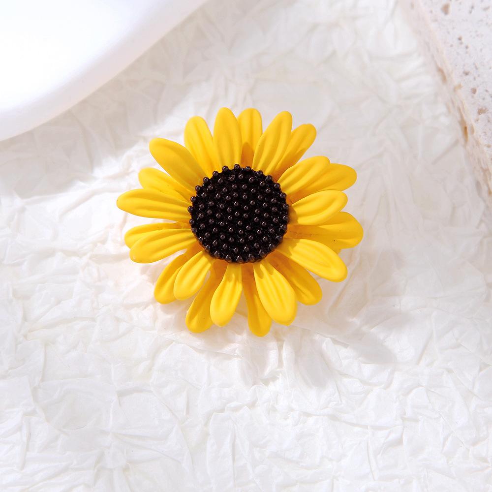 Sunflower Brooch Mori Flowers Netroots Models of Small Fresh Sunflower Brooch Flower Designer Brooch Mini Bobby Pins Perfect Gift for Couples