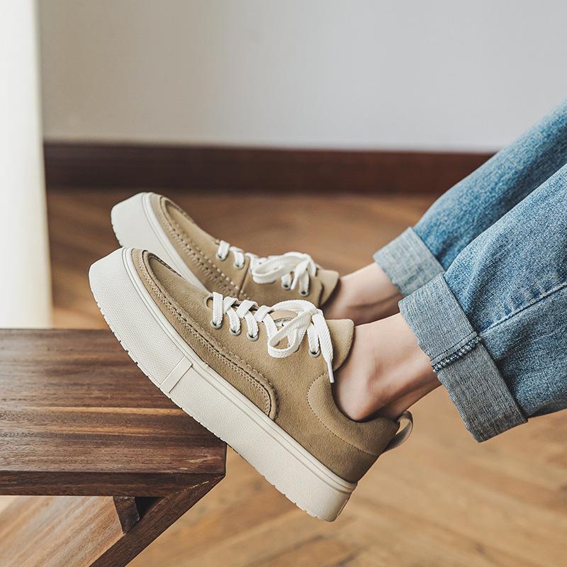 

2967 handmade men s shoes hot-selling retro new low-state flip fur shoes men s casual versatile fashion board shoes 44 бежевый