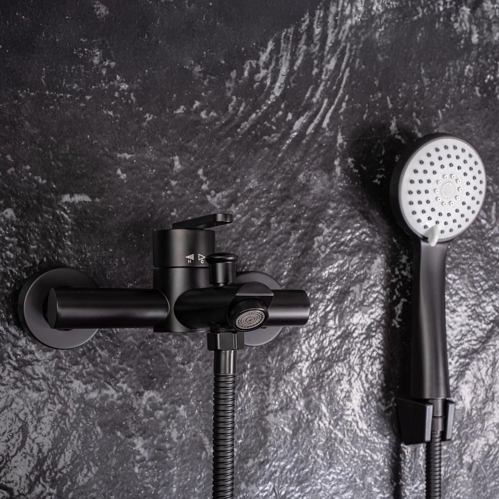 Ontario Rea Matte Black Bathtub Faucet with Wall-Mounted Shower Head