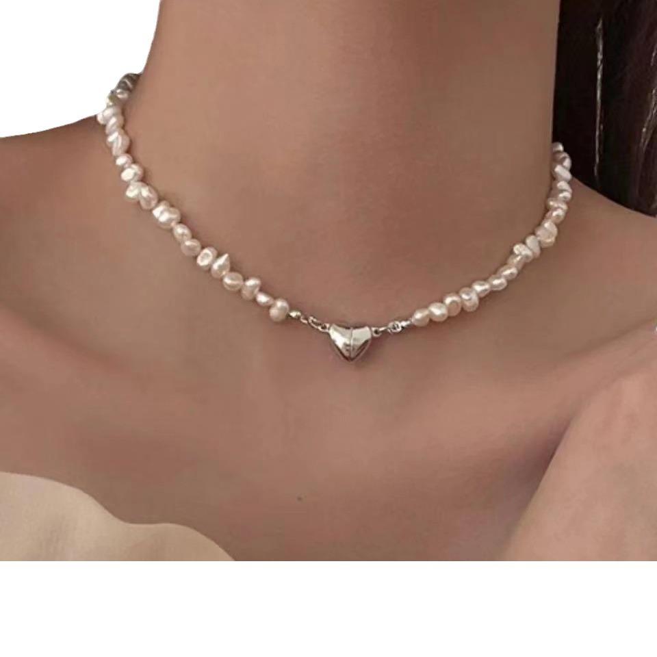 Pearl Love Magnetic Necklace - Women's Luxury Clavicle Chain, Elegant Cold Style and Niche Design.