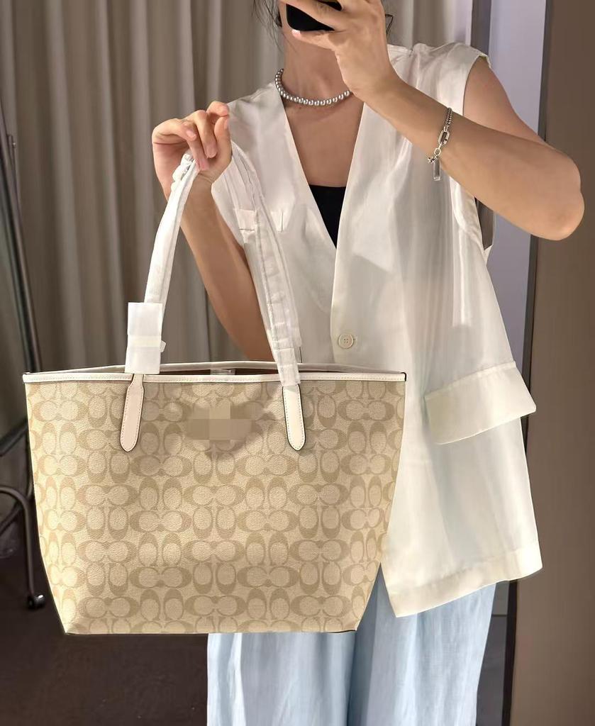 Coach Women's Large Capacity Tote Bag, 2025 Casual Fashion Versatile Shoulder & Crossbody Style