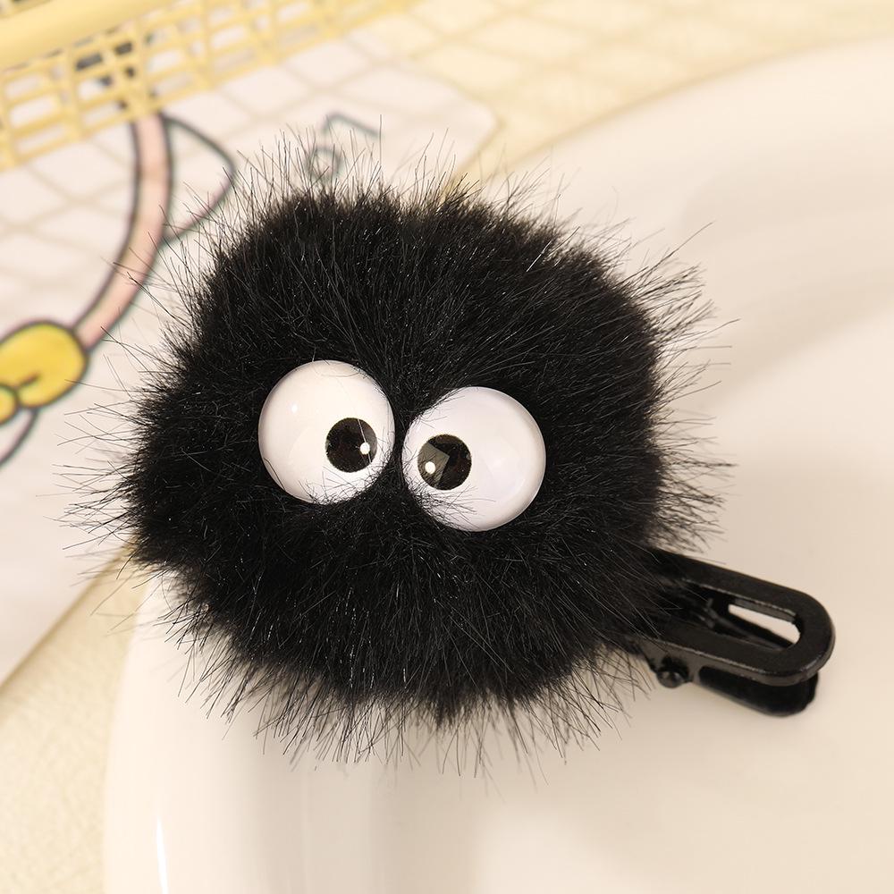 Soot Sprites Plush Hair Clip – Kids’ 3D Duckbill Clip for Bangs & Sides 6x3x4.3 cm чёрный