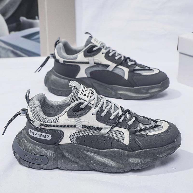 Scarpe autunnali da uomo nuove scarpe in rete traspirante da uomo tendenza versatile aumento altezza interna sport tempo libero corsa papà scarpe alla moda