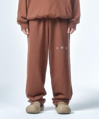 DAUSPICE Logo Sweat Pants Brown