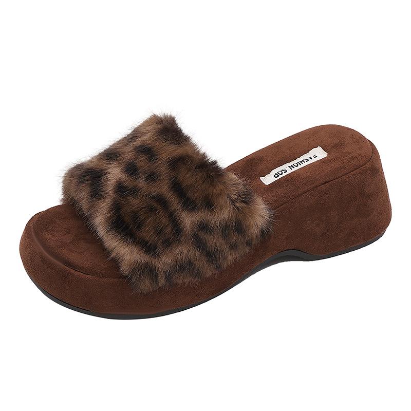 Thick-soled Fluffy Slippers Outside Women's Shoes, New Retro Niche Leopard Print One-word Drag Women In Autumn and Winter 2025